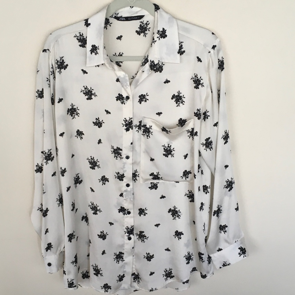 Zara White Button-Up Blouse w/Black Floral Print